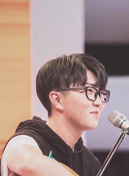 娱乐爆料社宋亚轩,娱乐爆料社独家揭秘，明星背后的故事